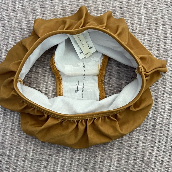 Rylee + Cru Rash guard and bottom 18-24m - Picture 2 of 3